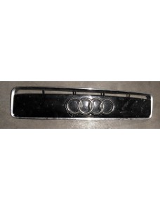 Iluvõre Audi A2 2001 8Z0853631